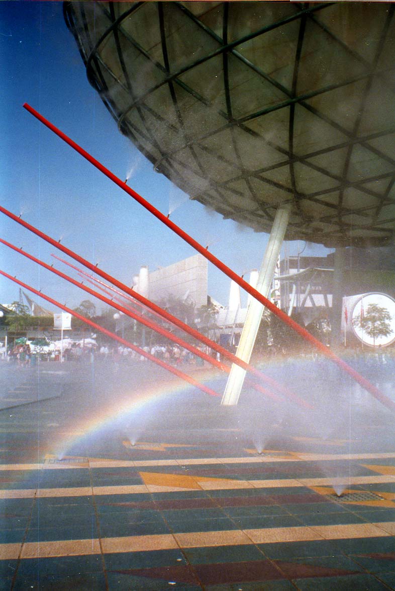 Calle Torricelli, EXPO 1992, Sevilla. Image Courtesy of Mapio